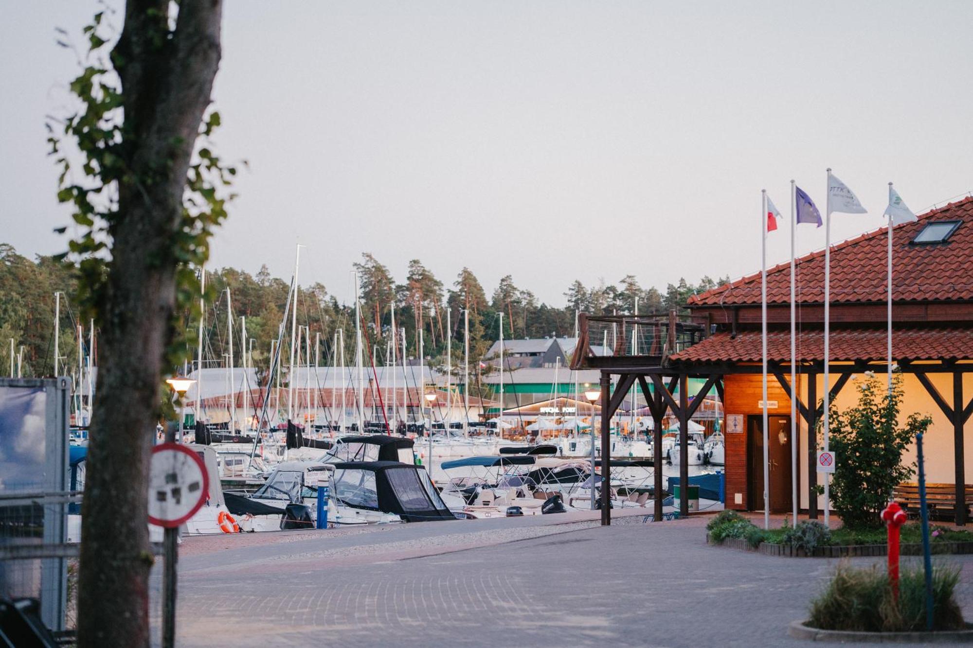 Yacht Apartments 빌카시 외부 사진